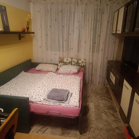 Ferienwohnung Nocleh Praha Petrovice Exterior foto